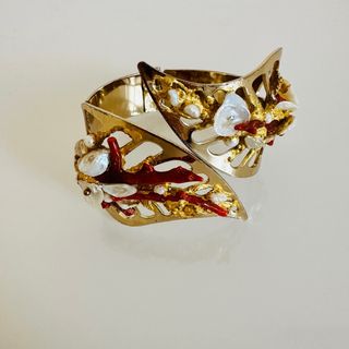 Bracciale dorato corallo madreperla