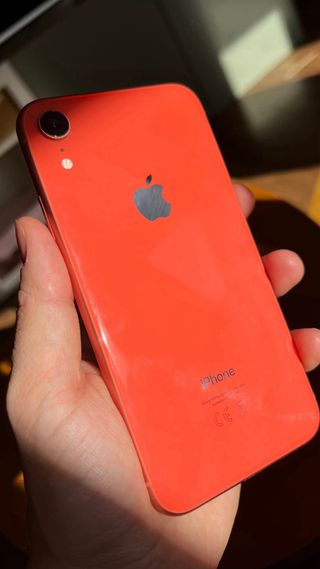 iPhone XR (Schermo Rotto)