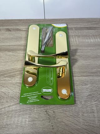 Juego de 2 Manillas para Puertas Amig