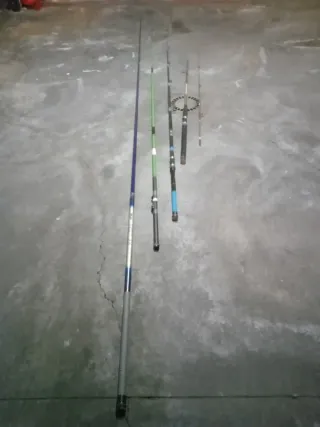 Cañas de pescar y funda