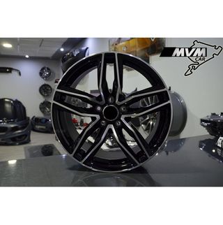 Juego de 4 Llantas 19 RS6 Negra AU020