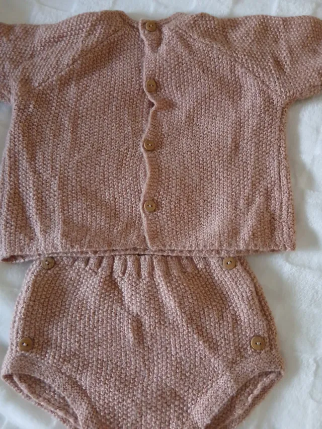 Conjunto bebé zara  9-12 meses y 1 a 3 meses .