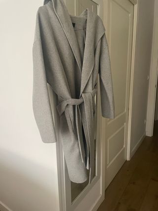 Abrigo gris Zara