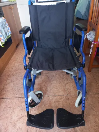 Silla de ruedas Invacare.
