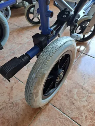Silla de ruedas Invacare.