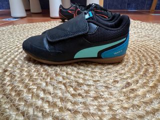 Zapatillas fútbol sala Puma T31 niño