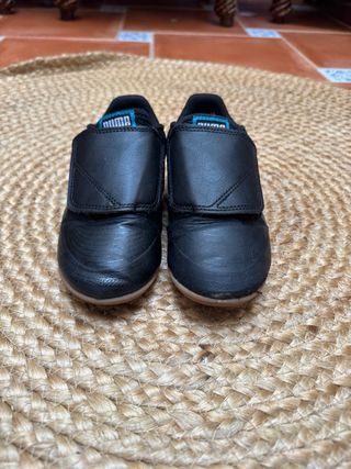 Zapatillas fútbol sala Puma T31 niño