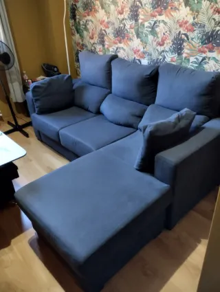 Divano modulare grigio con cassetto e seduta estraibile