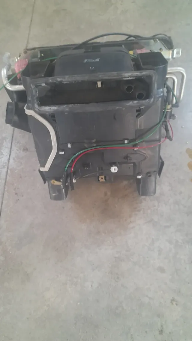 Caja Aire Acondicionado Mercedes 124