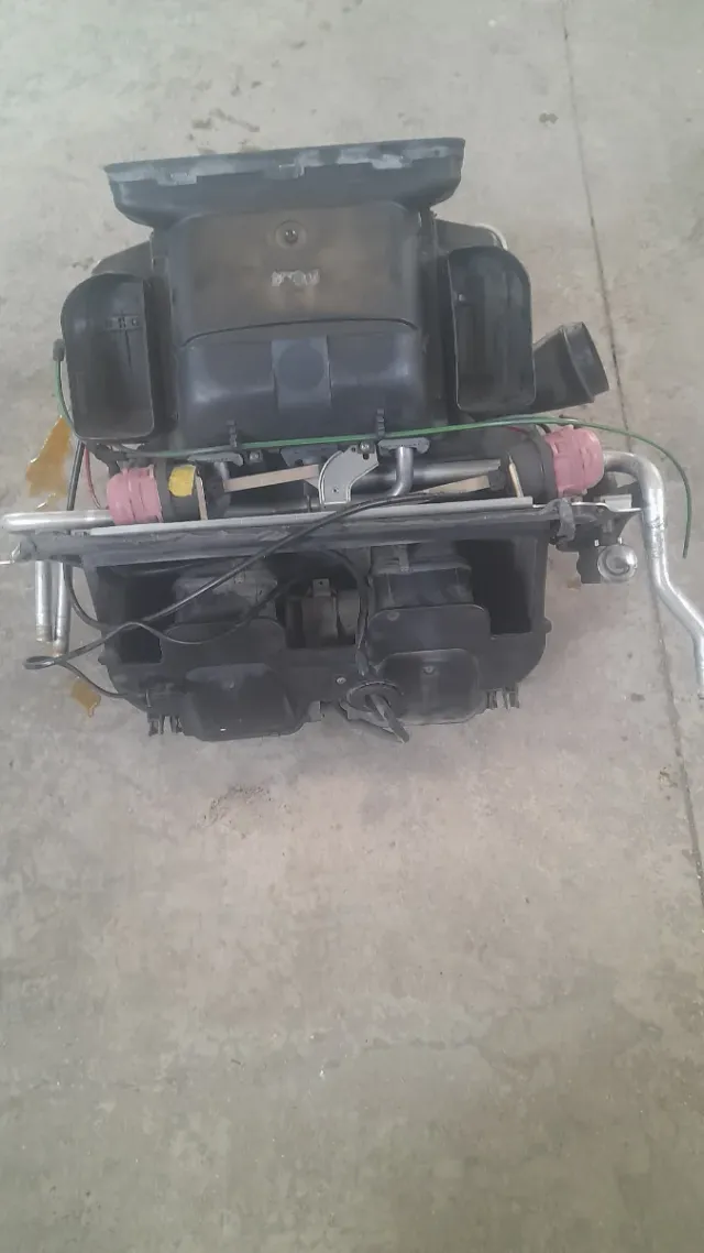 Caja Aire Acondicionado Mercedes 124