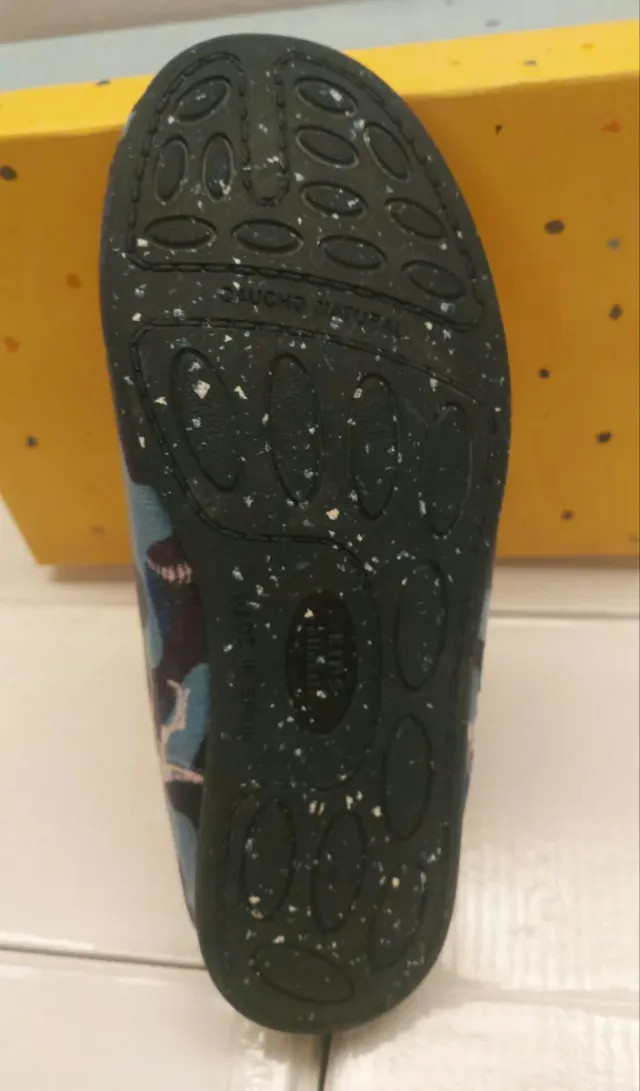 Zapatillas niños Talla 33  Hechas en España