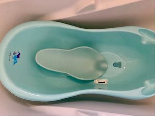 Bañera bebé azul con soporte