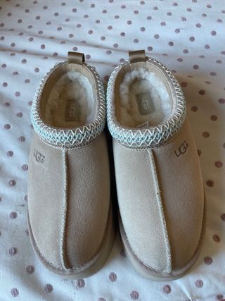 Zapatillas UGG Beige Nuevas
