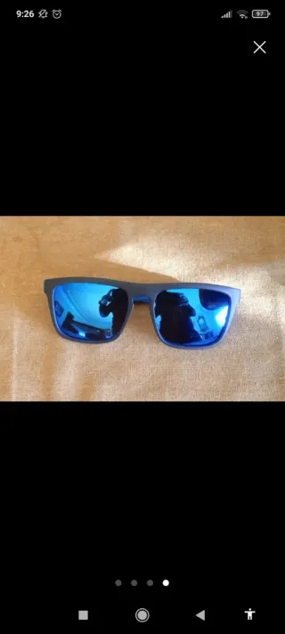 Gafas de sol polarizadas negras y azules