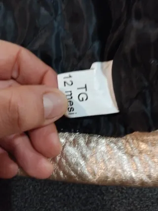 Giubbotto effetto pelle dorato