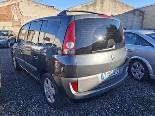 RENAULT ESPACE IV 2.2 dCi