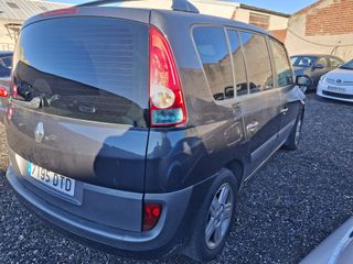 RENAULT ESPACE IV 2.2 dCi