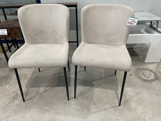 Conjunto 2 sillas Beliani poliéster patas metal