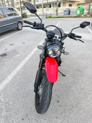 Ducati Scrambler Urban Motard