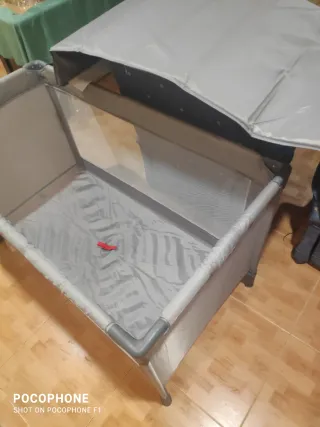 Cuna de viaje plegable gris