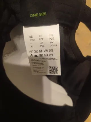 Cappello Boss nero con logo oro