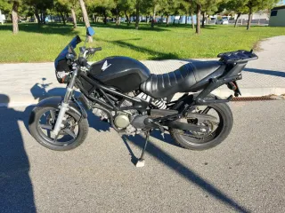 Portamaletas Givi Wingrack Honda VTR 250