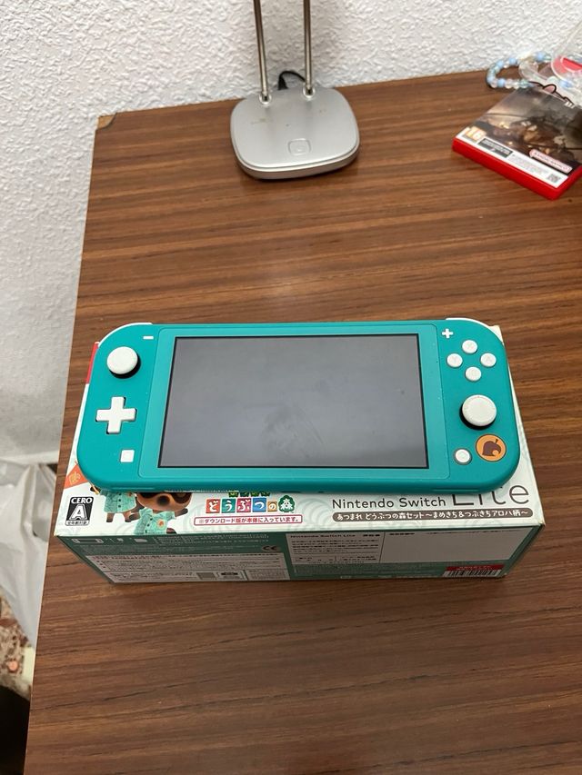 Nintendo Switch Lite Edición Animal Crossing