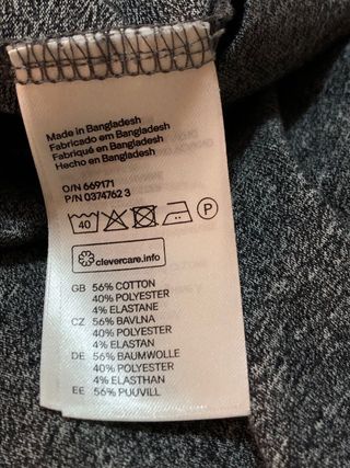 Vestido gris sin mangas