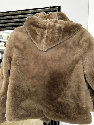 Abrigo pelo oversize Mango