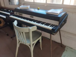 Rhodes Mark I Piano Eléctrico