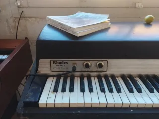 Rhodes Mark I Piano Eléctrico