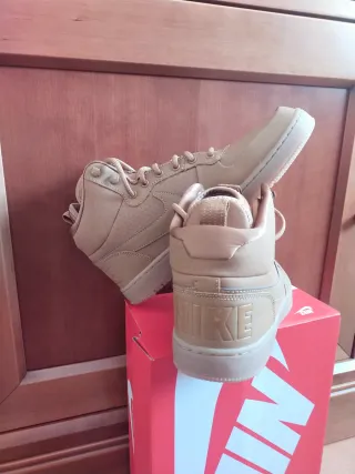 Zapatillas Nike Court Borough Mid Talla 42.5