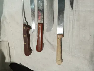 6 coltelli di vari modelli