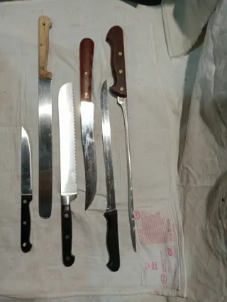 6 coltelli di vari modelli