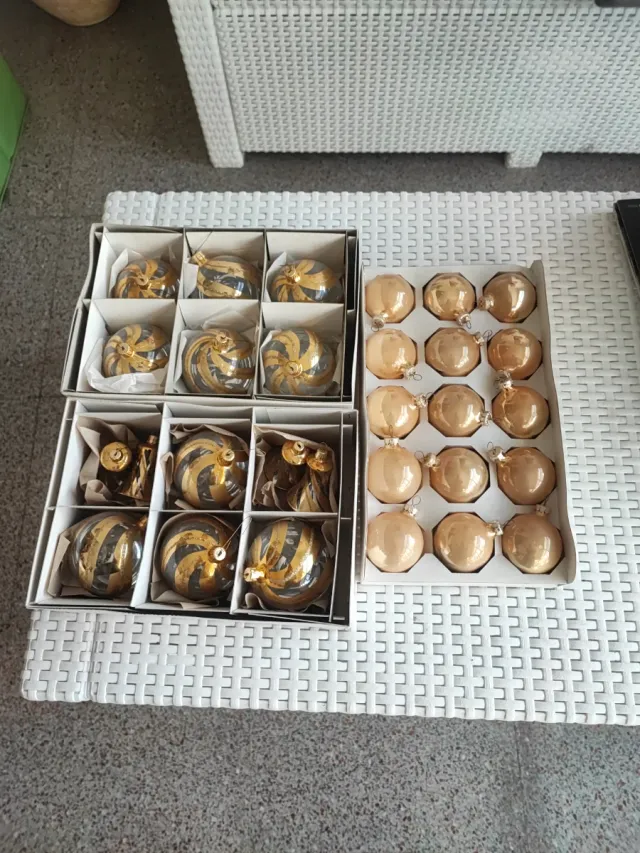 Bolas Navideñas Cristal Doradas y Plateadas