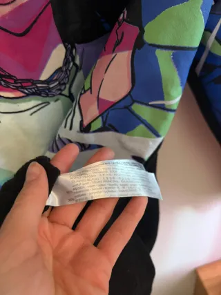 Sudadera Billie Eilish x Bershka anime