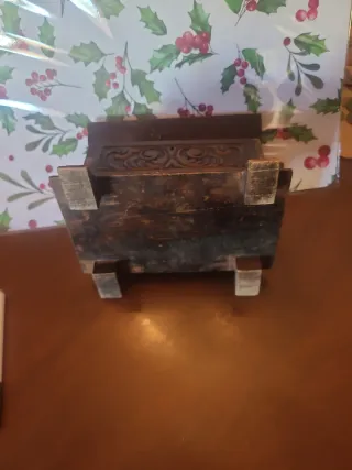 Caja joyero madera tallada antigua