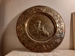 Plato Antiguo Metal La Vendimia