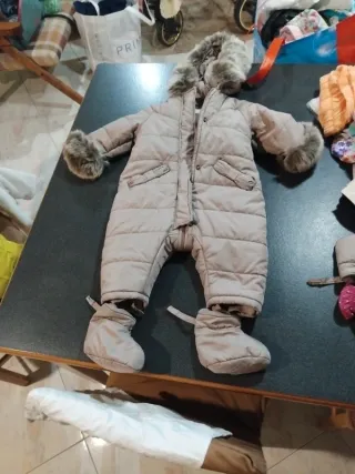 Tuta da neve imbottita con cappuccio