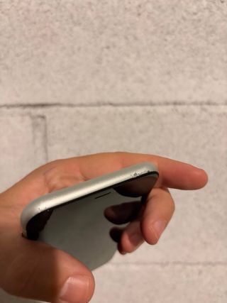 iPhone XR bianco con scatola