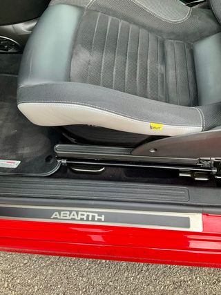 Abarth 500 595 Competizione 1.4 16v T-Jet 132kW E6