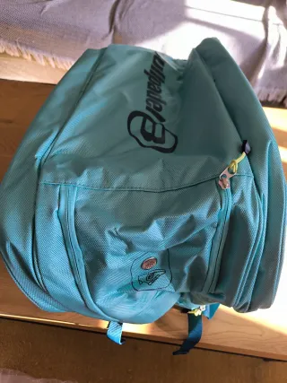 Paletero Bullpadel Celeste completamente nuevo