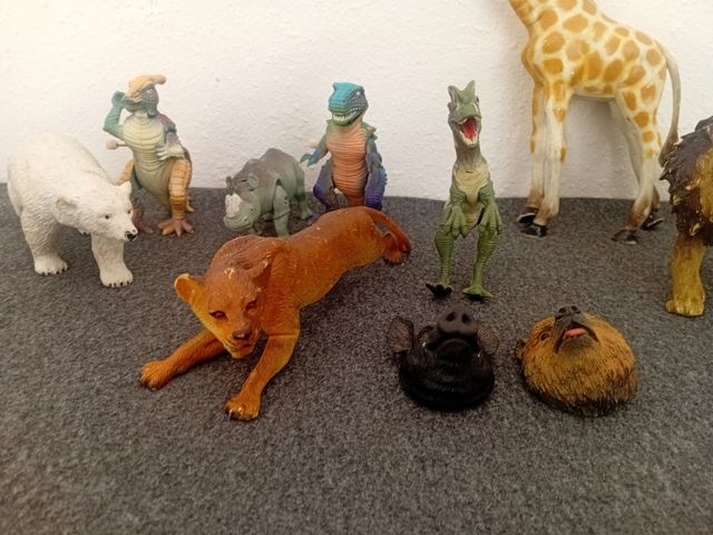 Set di figure di animali selvatici