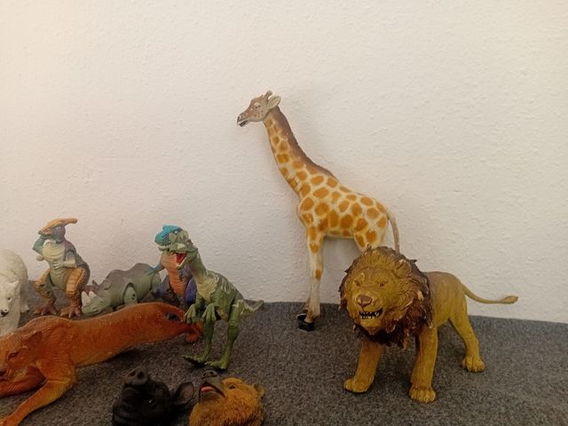 Set di figure di animali selvatici