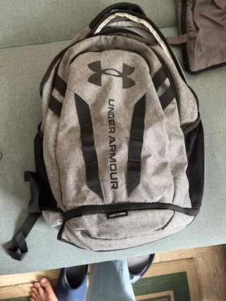 Mochila Under Armour Storm 30L Gris Negra -
