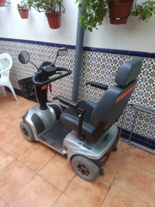 Scooter movilidad reducida eléctrica