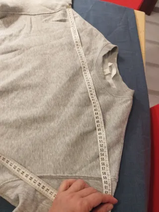 SÓLO HAGO ENVÍOS Sudadera Gris H&M