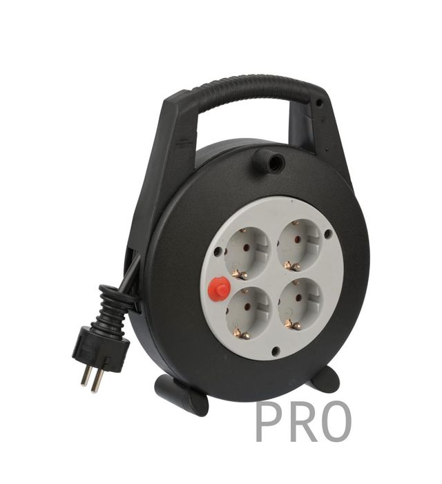 Enrollacables con 4 enchufes Brennenstuhl