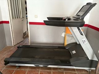 Cinta de Correr BH LK6000