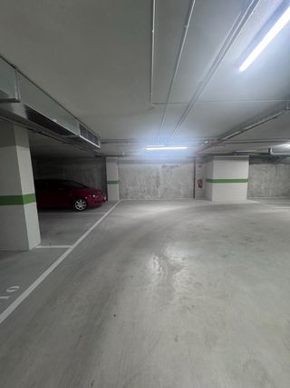 Alquiler plaza de garaje para coche .